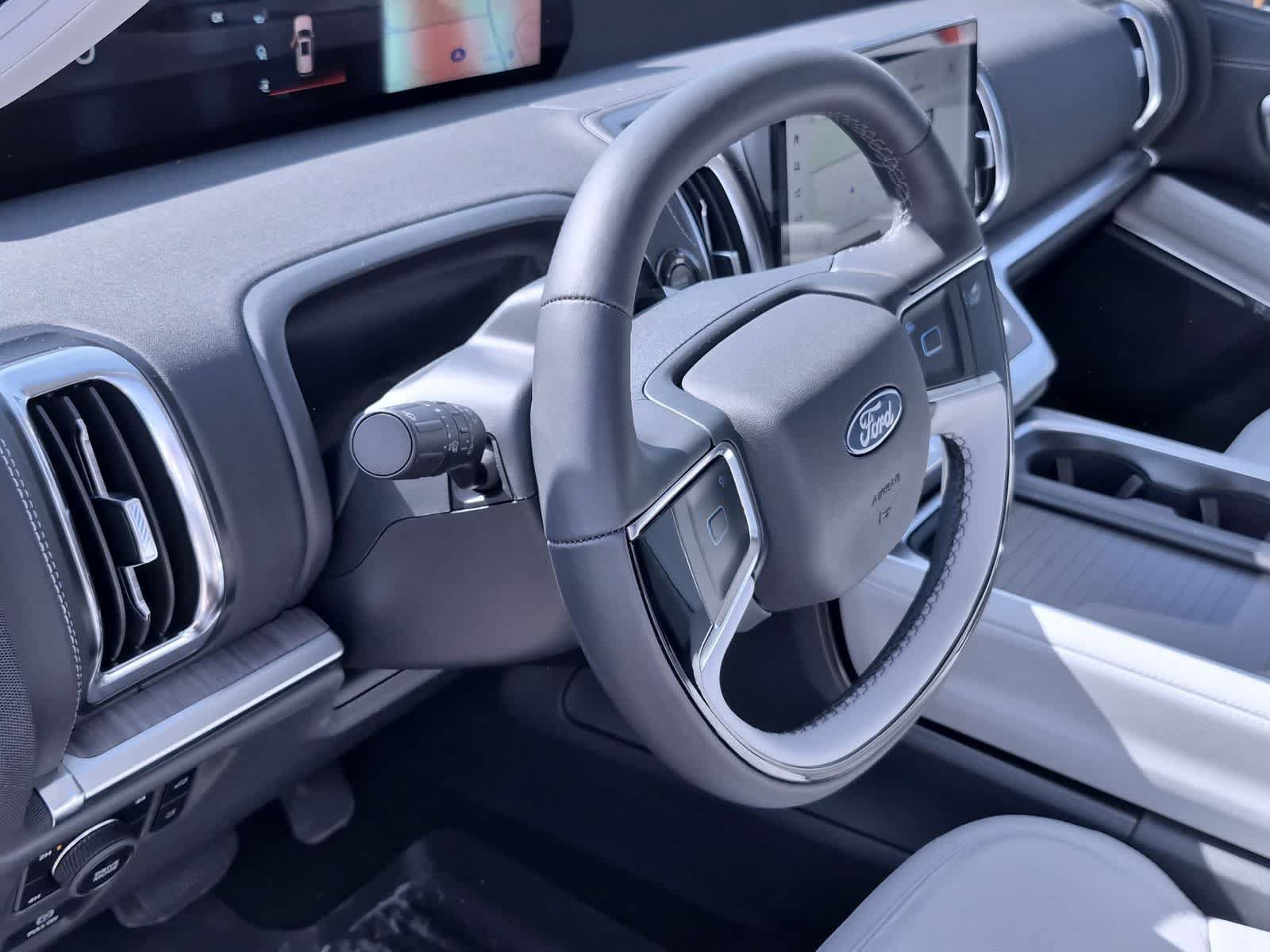New 2025 Ford Expedition Platinum w/ Platinum Ultimate Package AWD/4WD image 10