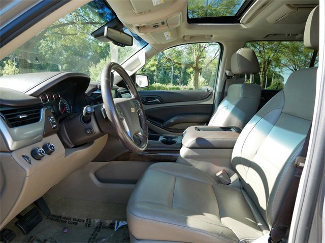 Used 2017 Chevrolet Suburban LT image 8