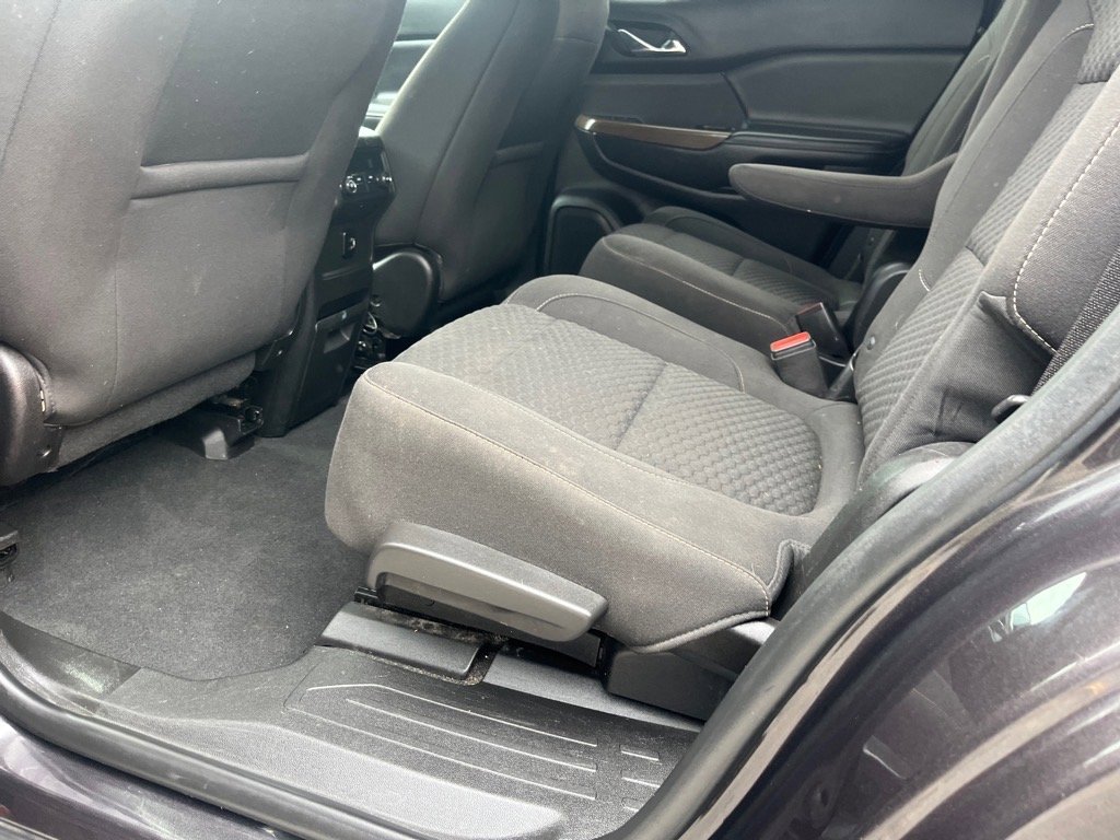 Used 2018 GMC Acadia SLE image 8