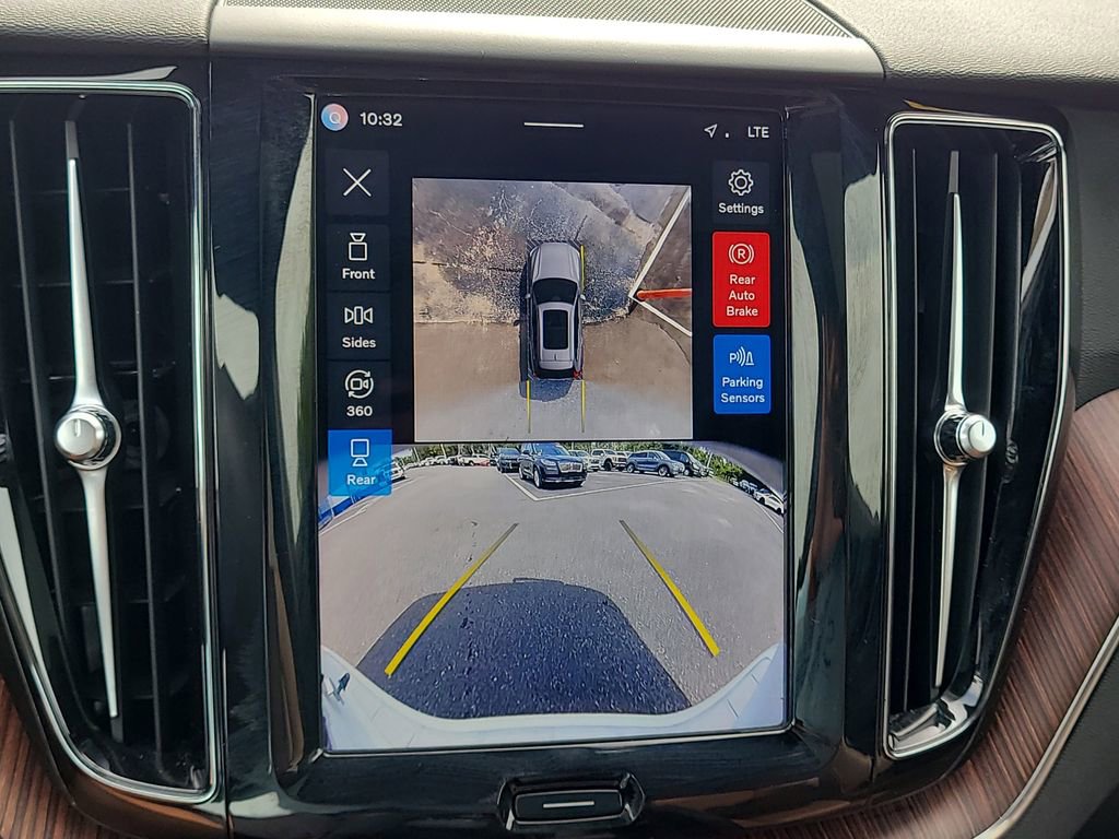 Used 2024 Volvo XC60 B5 Plus w/ Protection Package Premier AWD/4WD image 23