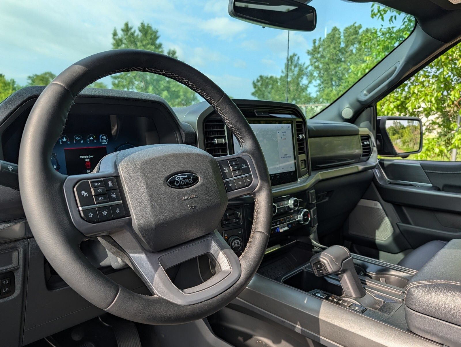 Used 2025 Ford F150 Lariat w/ Equipment Group 501A Mid AWD/4WD image 28