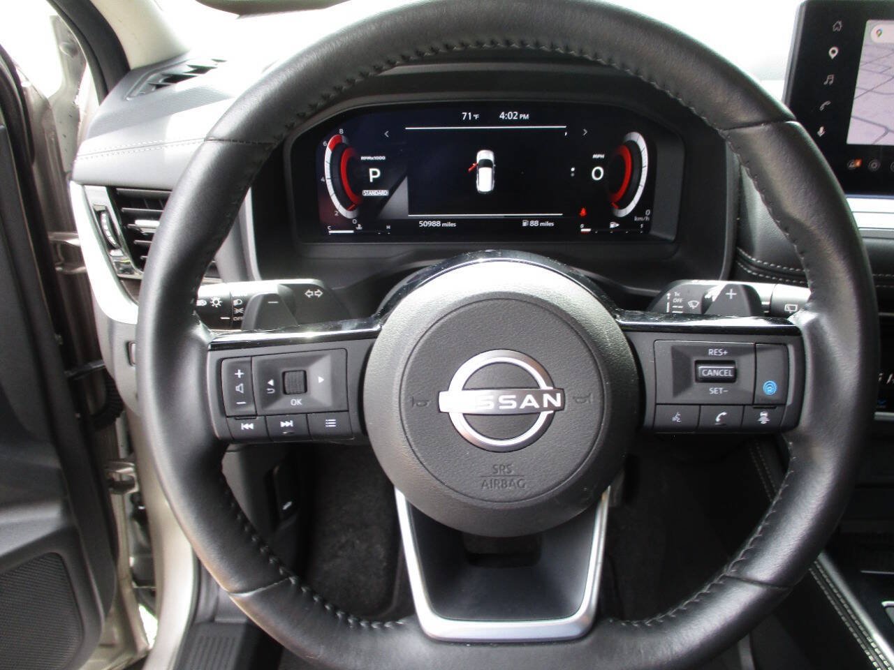 Used 2024 Nissan Rogue Platinum w/ Platinum Premium Package FWD image 18