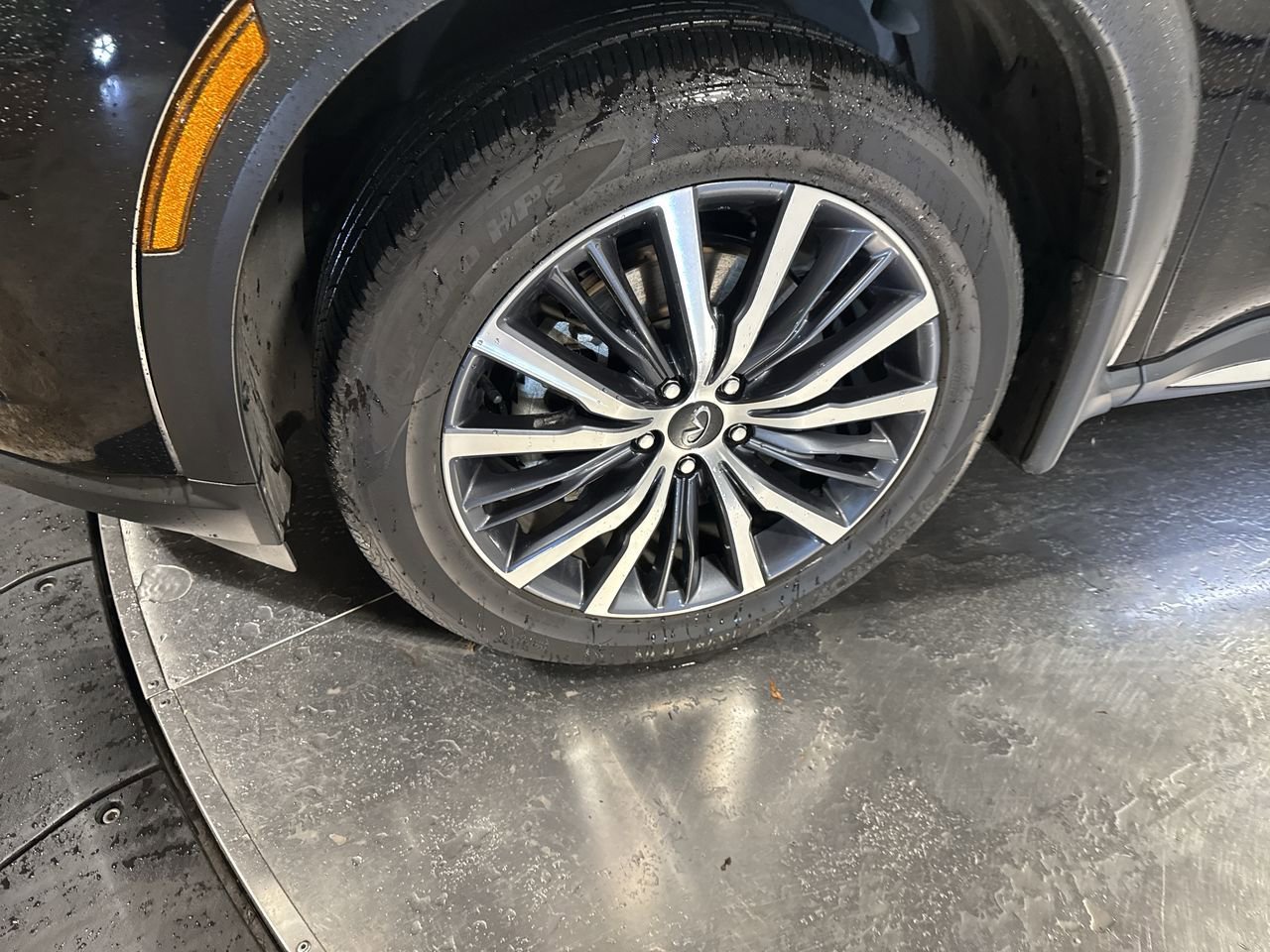 Certified 2024 INFINITI QX60 Sensory w/ Vision Package image 10