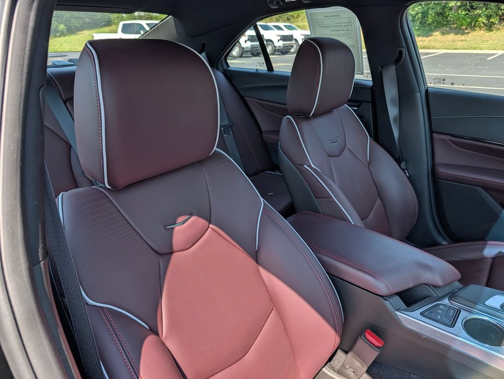 Used 2025 Cadillac CT4 Sport RWD image 15