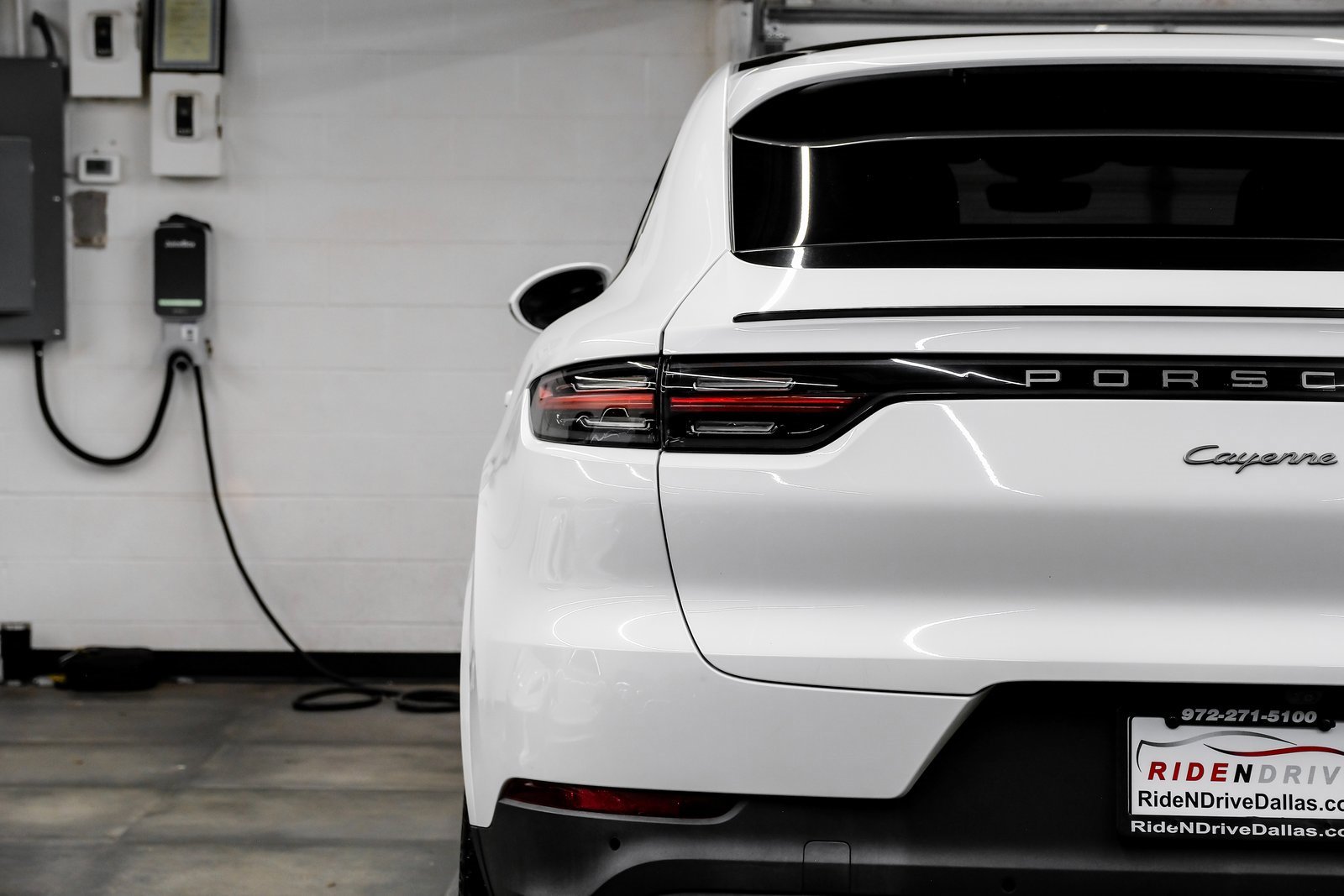 Used 2023 Porsche Cayenne Coupe image 61