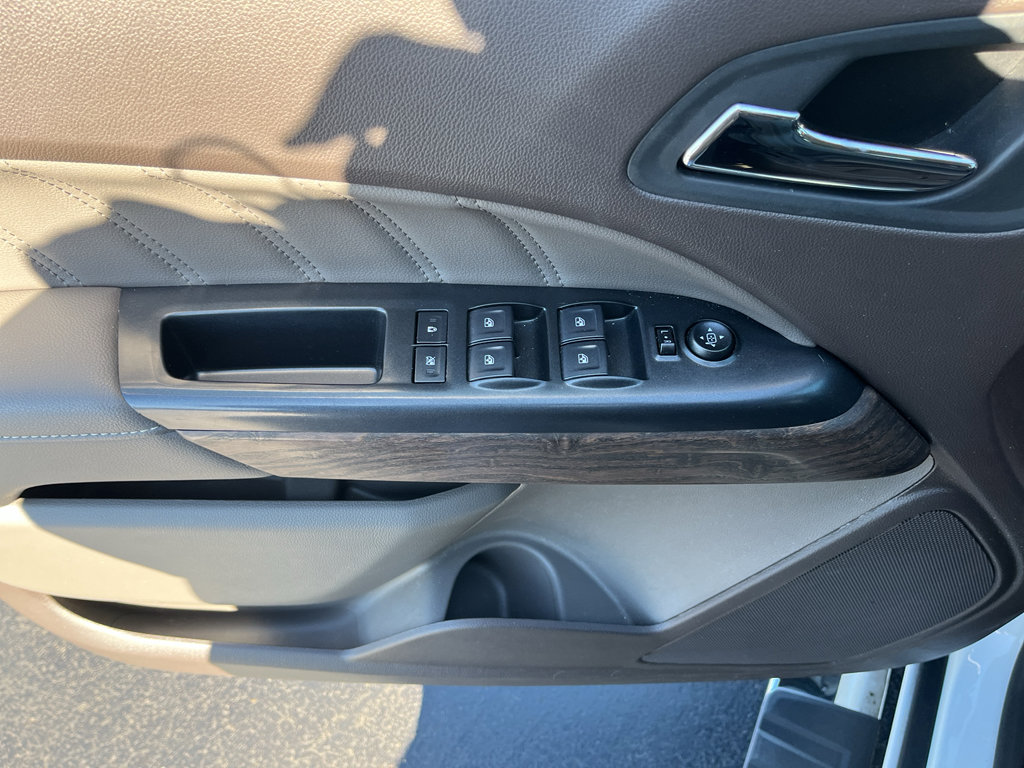 Used 2022 GMC Canyon Denali image 9