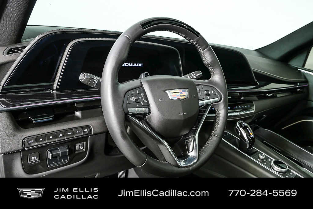 Used 2024 Cadillac Escalade Sport w/ LPO, ONYX Package image 4
