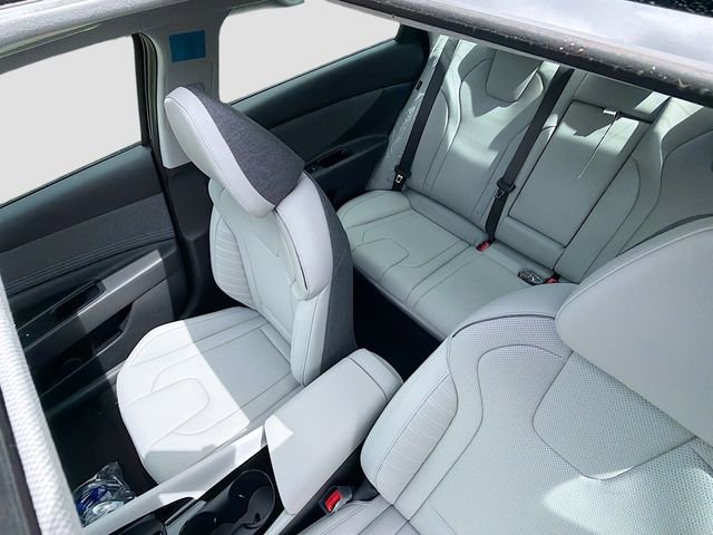 New 2026 Hyundai Elantra Limited image 23