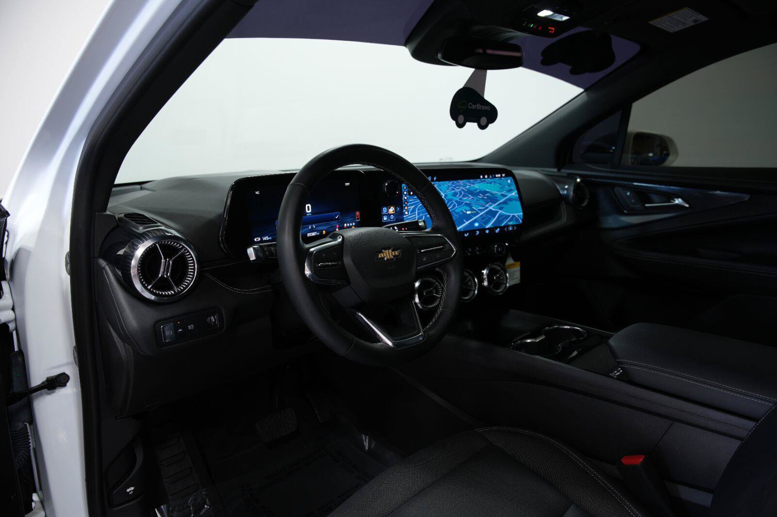 Certified 2024 Chevrolet Blazer EV LT AWD/4WD image 39