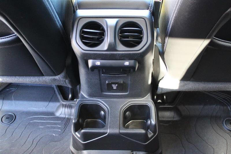 Used 2022 Jeep Gladiator Overland w/ Popular Equipment Package image 29