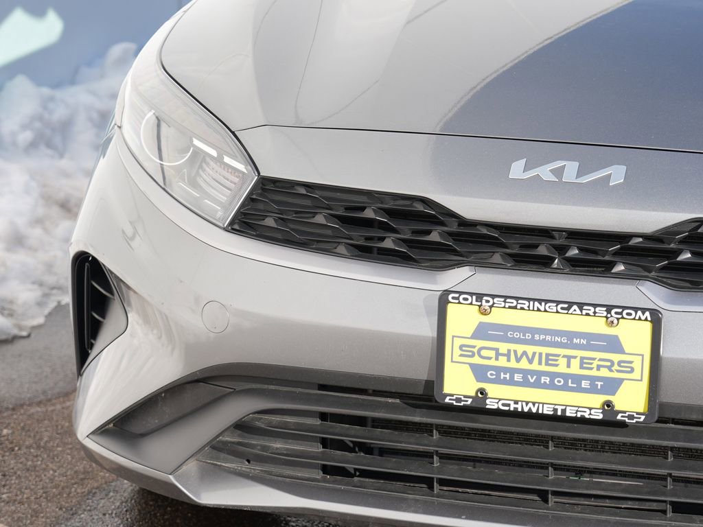 Used 2022 Kia Forte LXS image 9