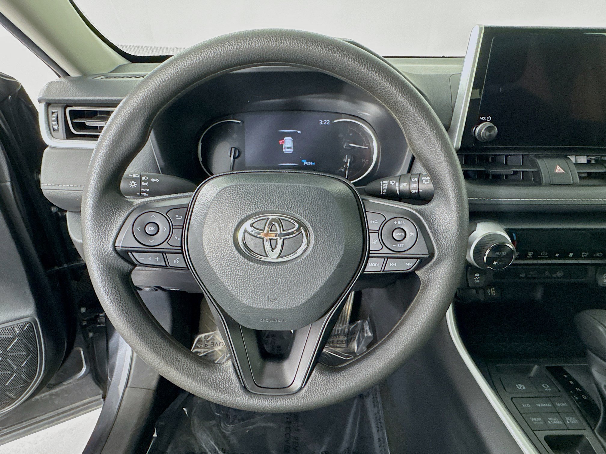Certified 2025 Toyota RAV4 XLE AWD/4WD image 11
