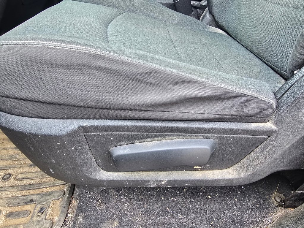 Used 2022 RAM 1500 Classic Warlock w/ Electronics Group image 17