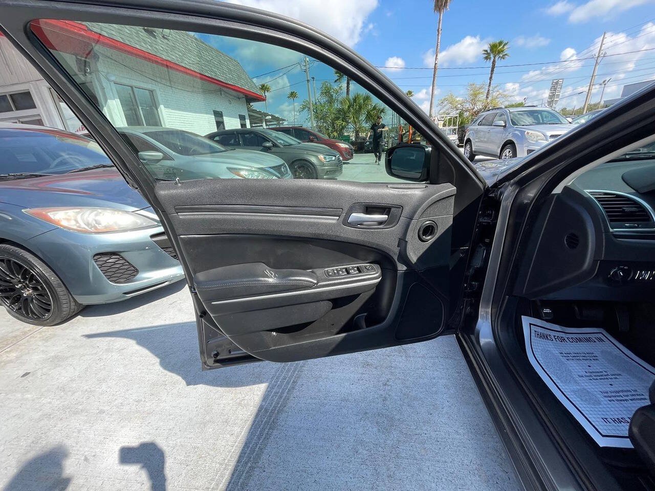 Used 2016 Chrysler 300 Limited RWD image 7