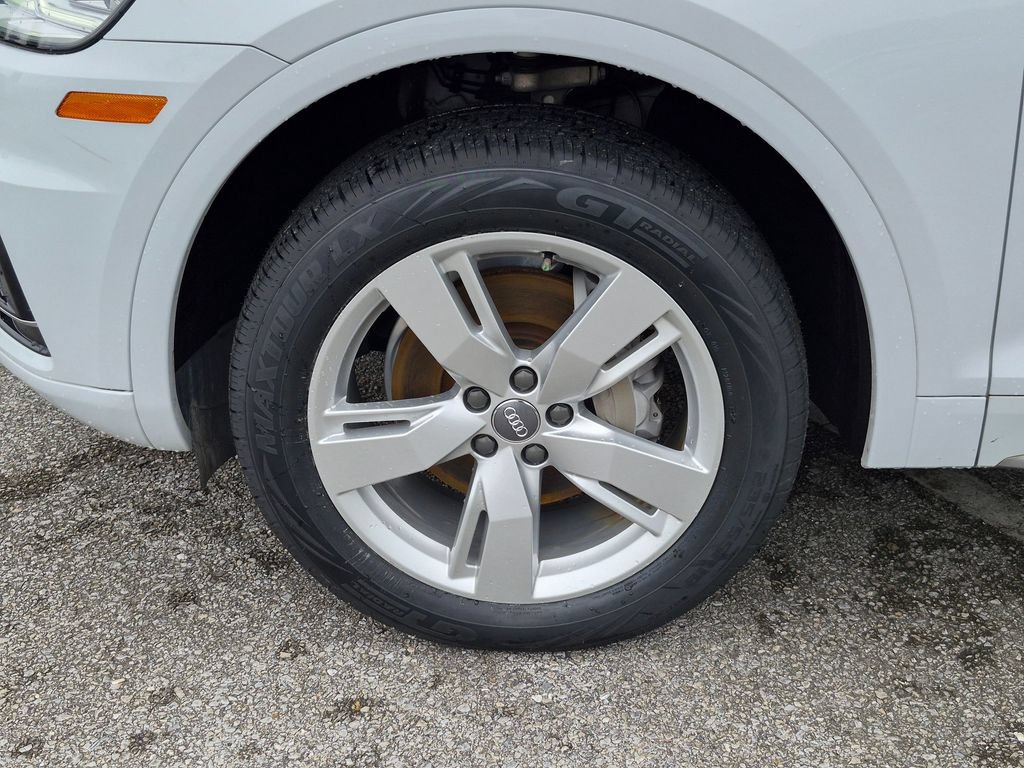 Used 2019 Audi Q5 2.0T Premium Plus w/ Premium Plus Package AWD/4WD image 9