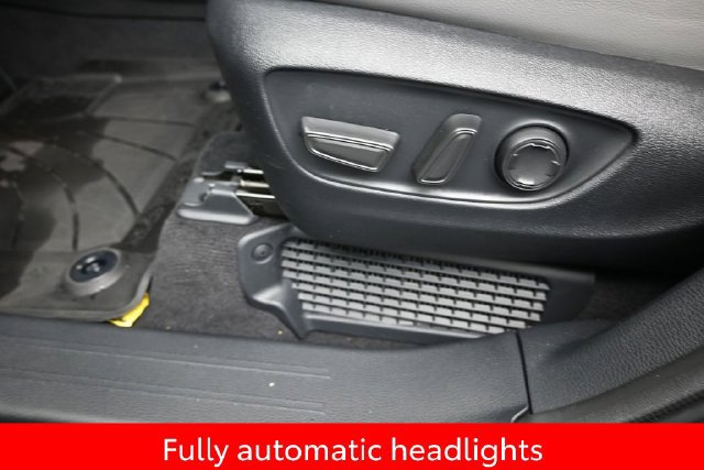 Certified 2026 Toyota Sienna XLE AWD/4WD image 12