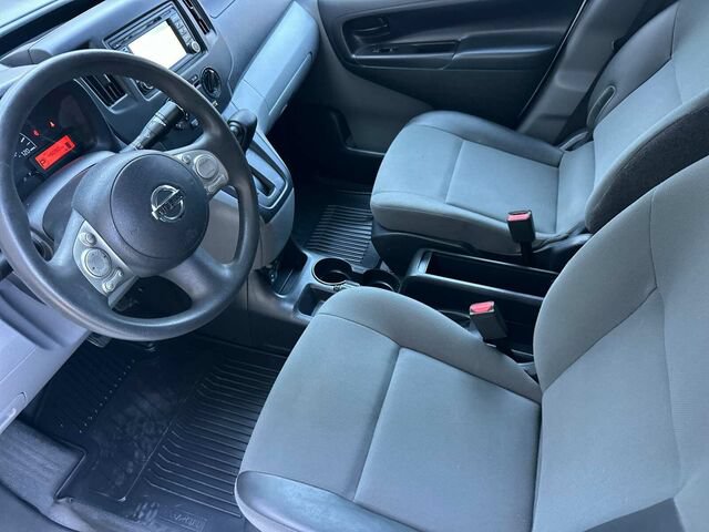 Used 2015 Nissan NV200 SV w/ Technology Package FWD image 10