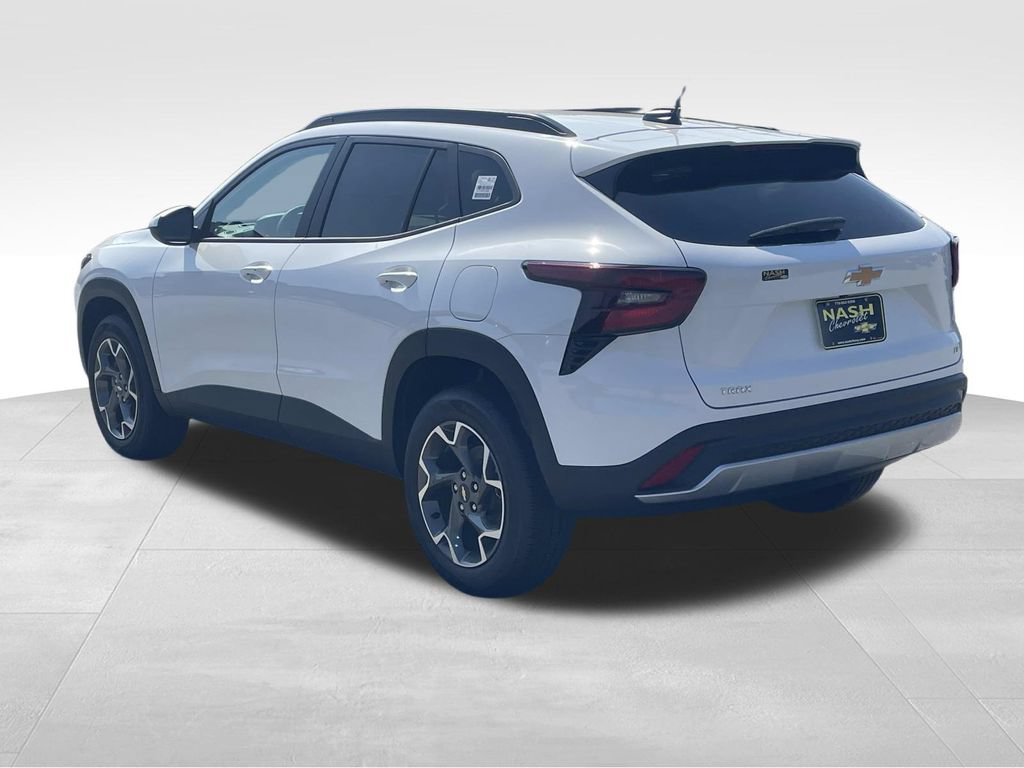 New 2026 Chevrolet Trax LT w/ Driver Confidence Package FWD image 5
