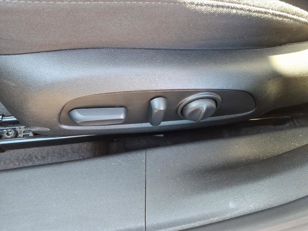 Used 2024 Chevrolet Malibu LT image 27