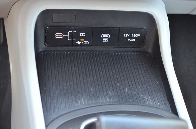 Used 2024 Hyundai Kona SEL AWD/4WD image 29