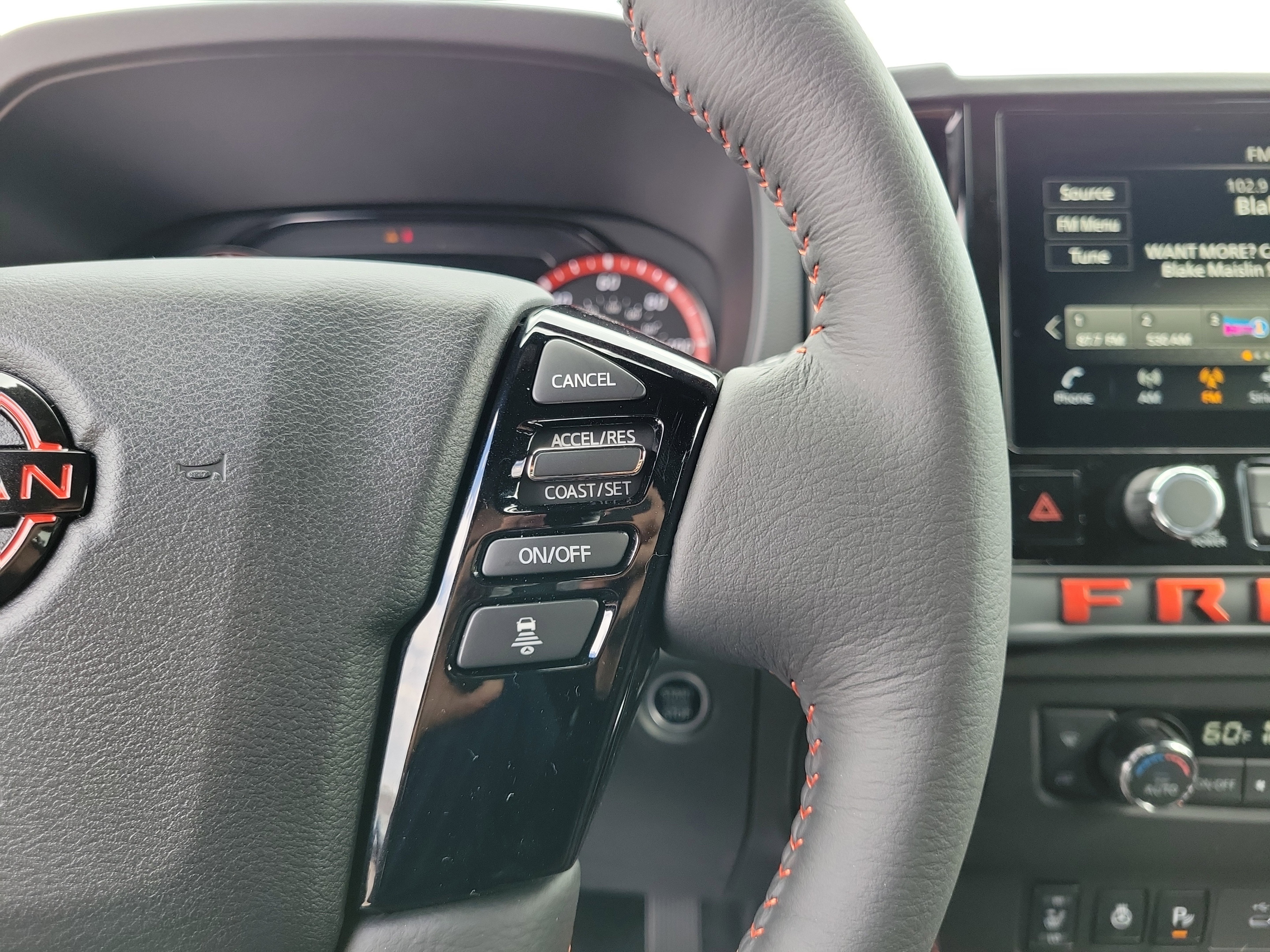 Used 2025 Nissan Frontier PRO-4X w/ Pro Convenience Package image 23