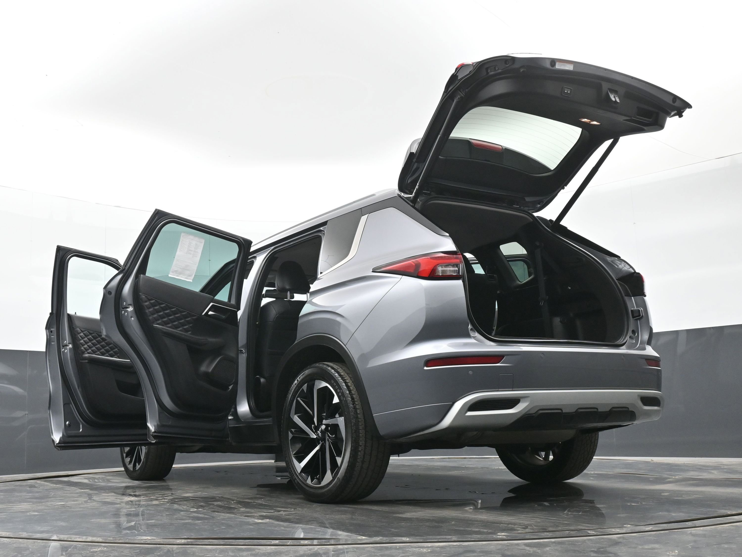 Used 2022 Mitsubishi Outlander SEL image 49