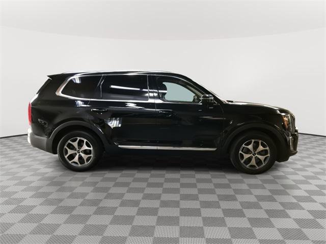 Used 2022 Kia Telluride EX w/ Towing Package image 2