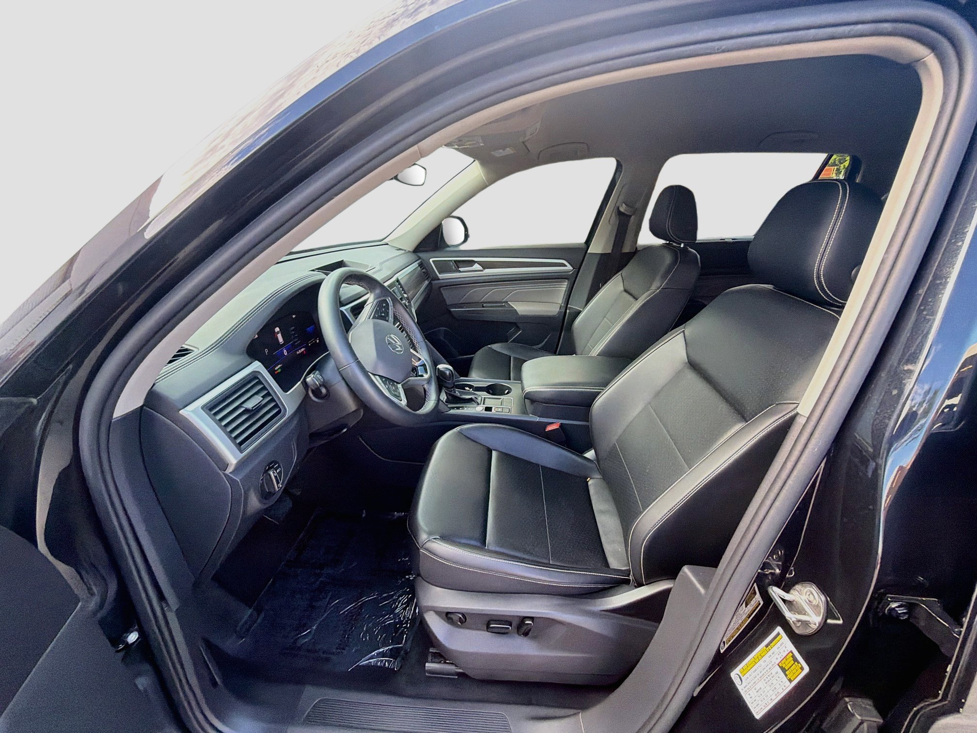 Used 2022 Volkswagen Atlas SE FWD image 18