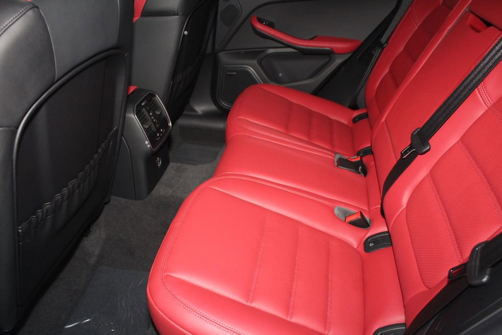 New 2026 Porsche Macan GTS AWD/4WD image 23