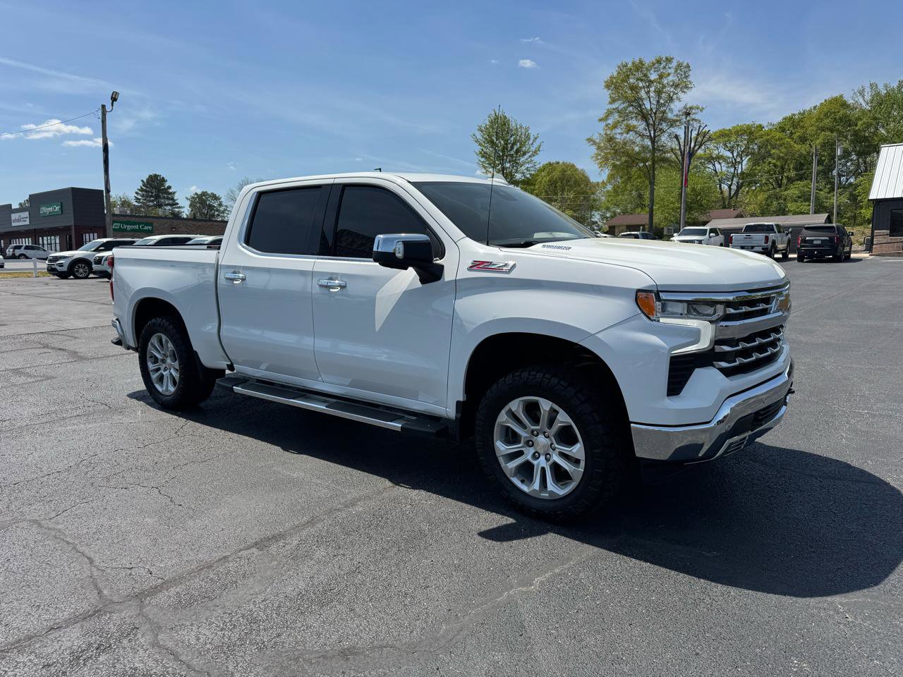 Used 2022 Chevrolet Silverado 1500 LTZ w/ Technology Package AWD/4WD image 4