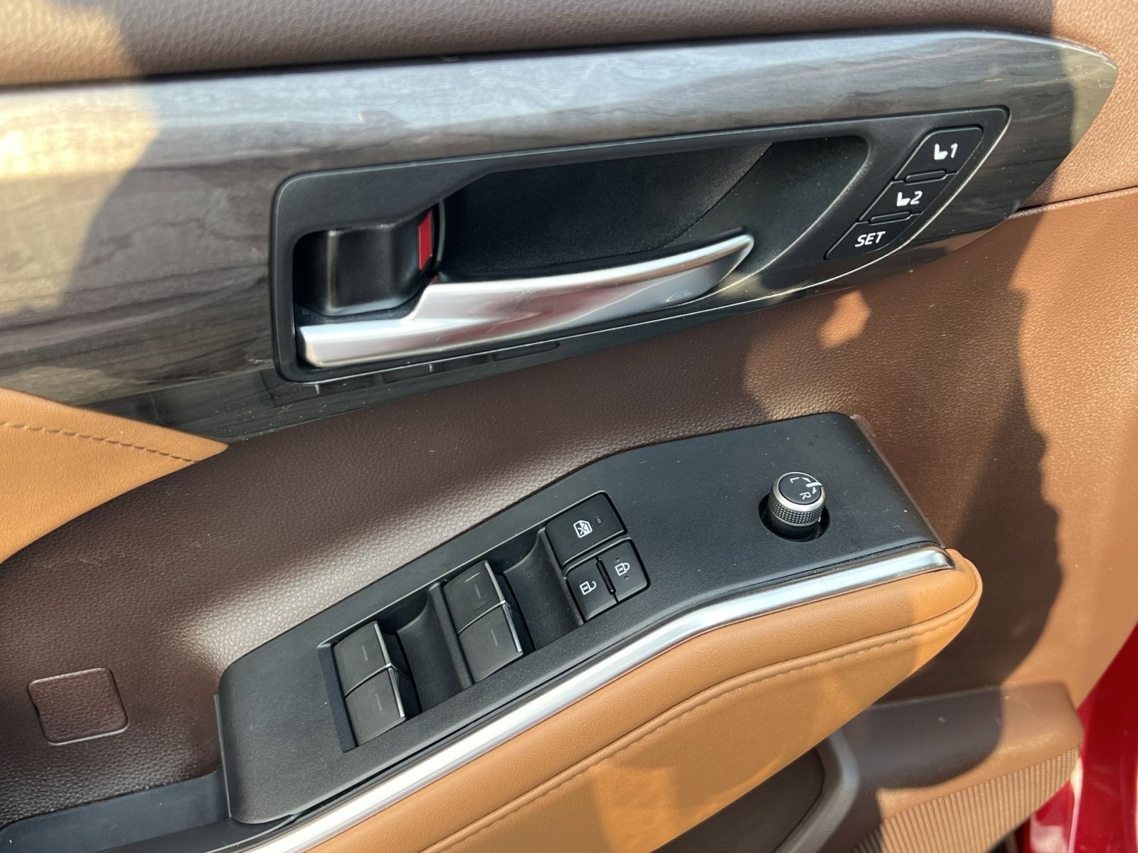 Used 2020 Toyota Highlander Platinum image 13