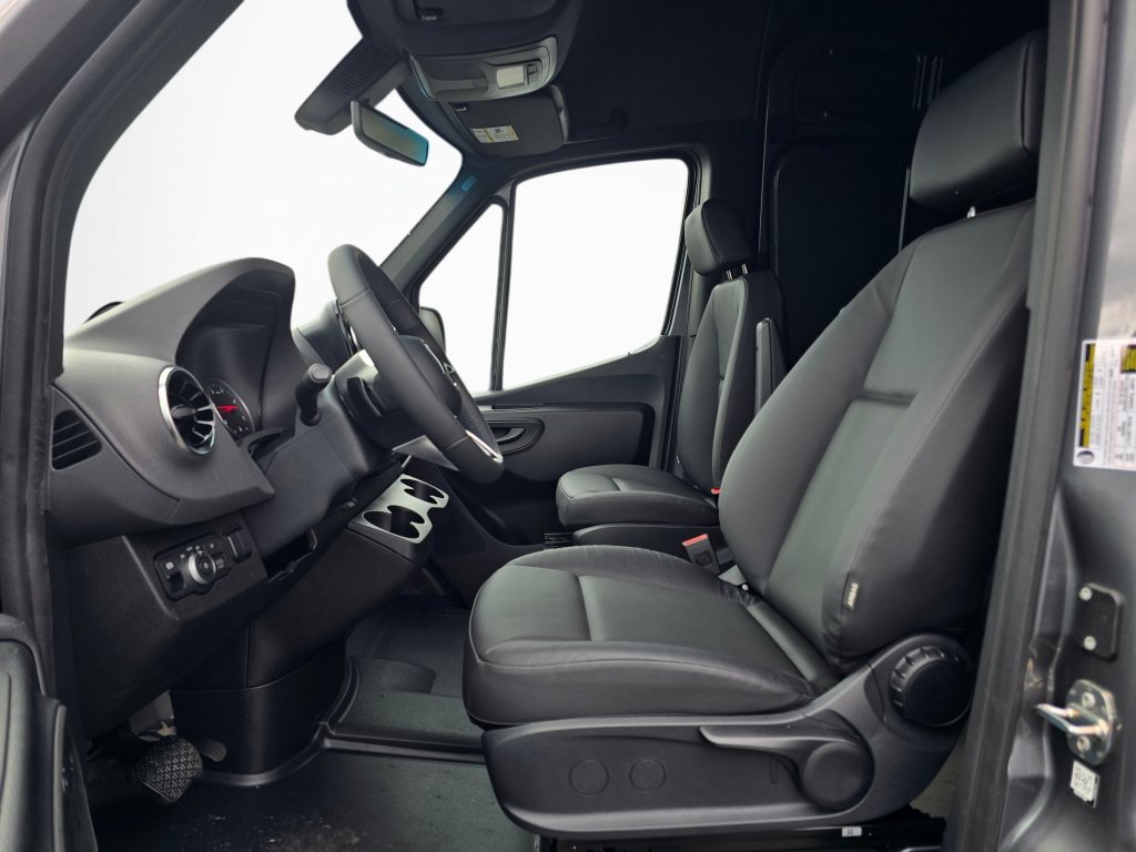 New 2025 Mercedes-Benz Sprinter 2500 image 21