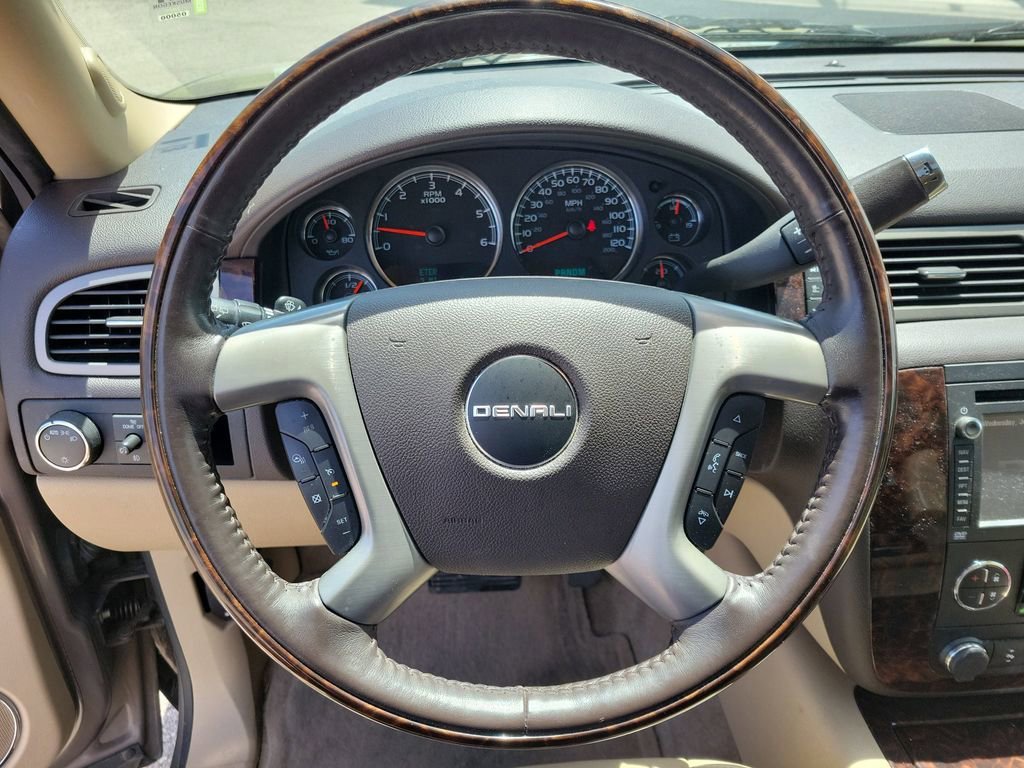 Used 2012 GMC Yukon Denali AWD/4WD image 27