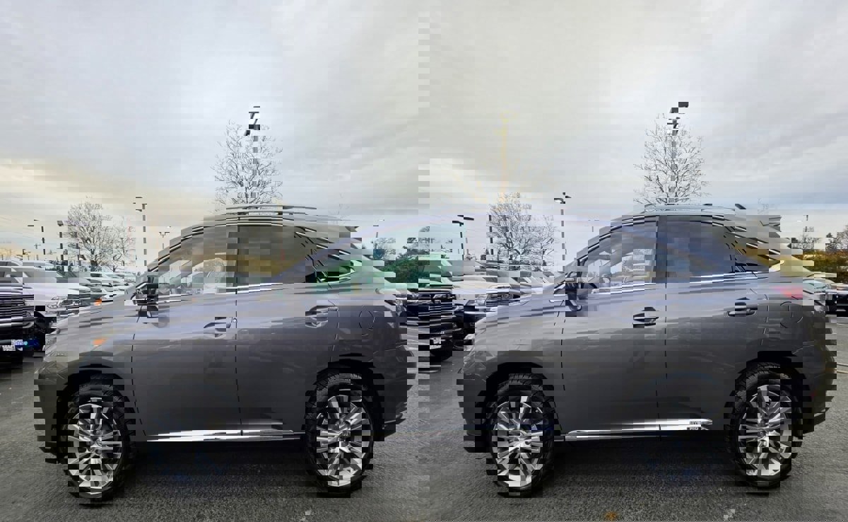 Used 2015 Lexus RX 450h AWD image 2