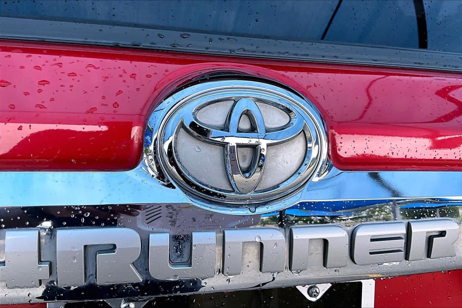 Used 2023 Toyota 4Runner Limited AWD/4WD image 30