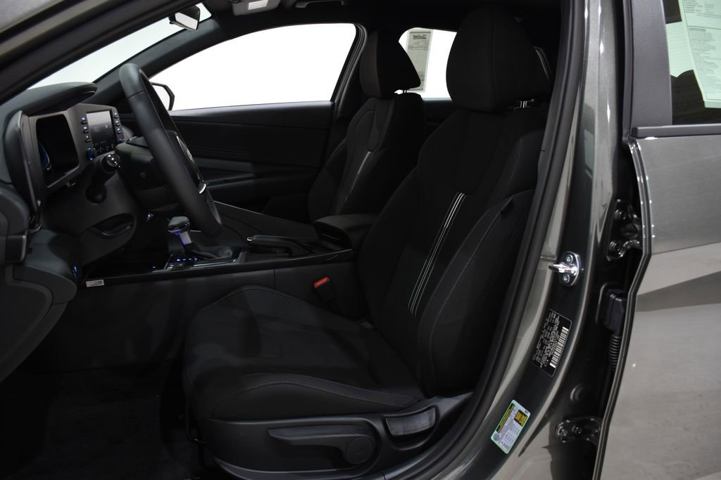 New 2026 Hyundai Elantra Sport image 22
