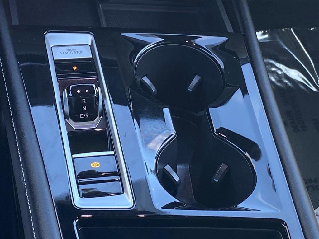 Certified 2024 Volkswagen Atlas Cross Sport SEL Premium R-Line image 10