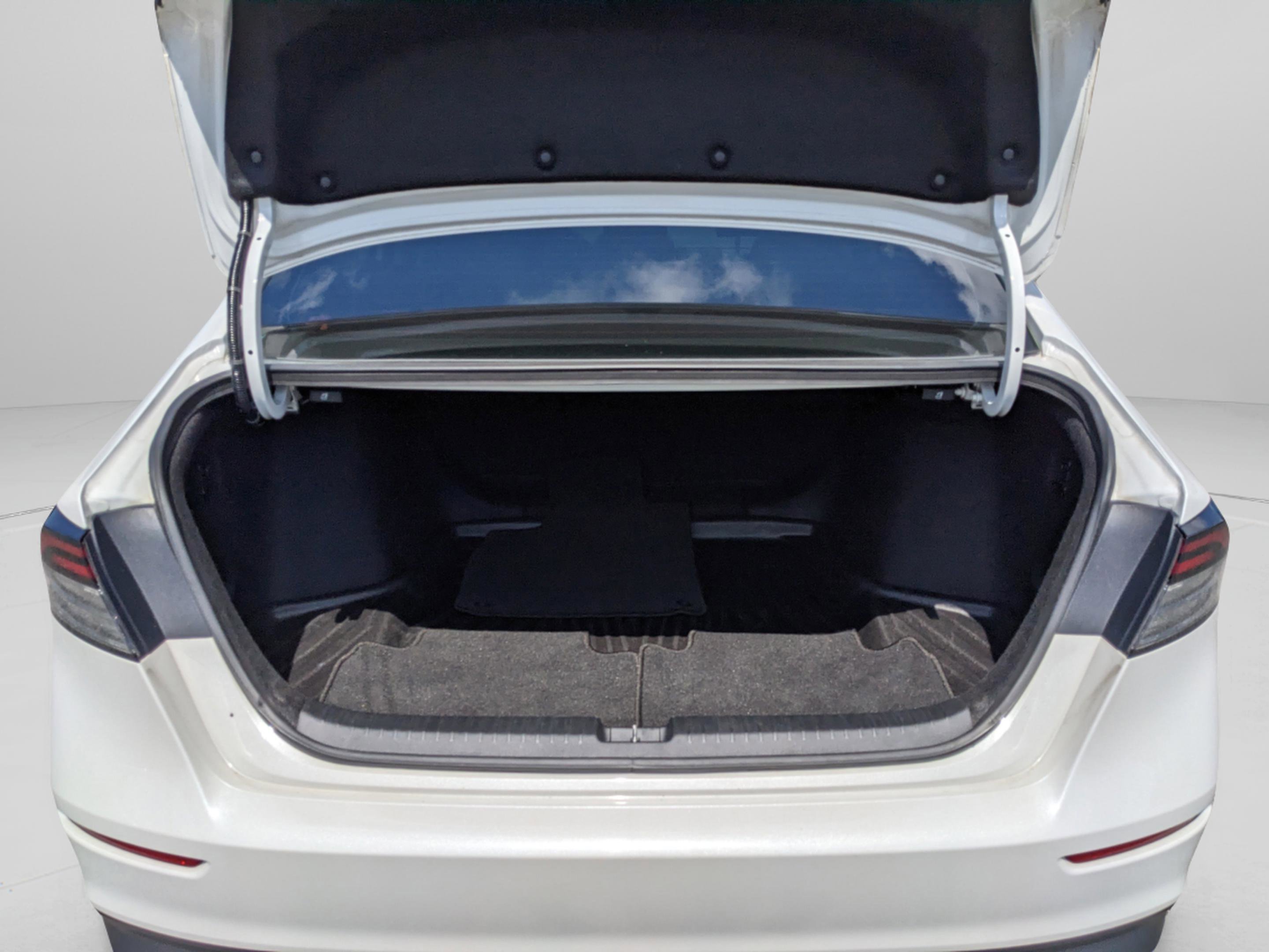 Used 2023 Honda Accord EX image 13