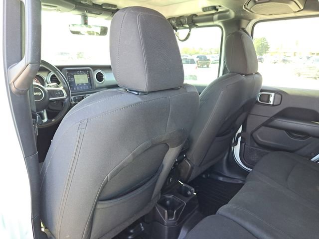 Used 2018 Jeep Wrangler Unlimited Sahara w/ Uconnect 4C Nav & Sound Group AWD/4WD image 22
