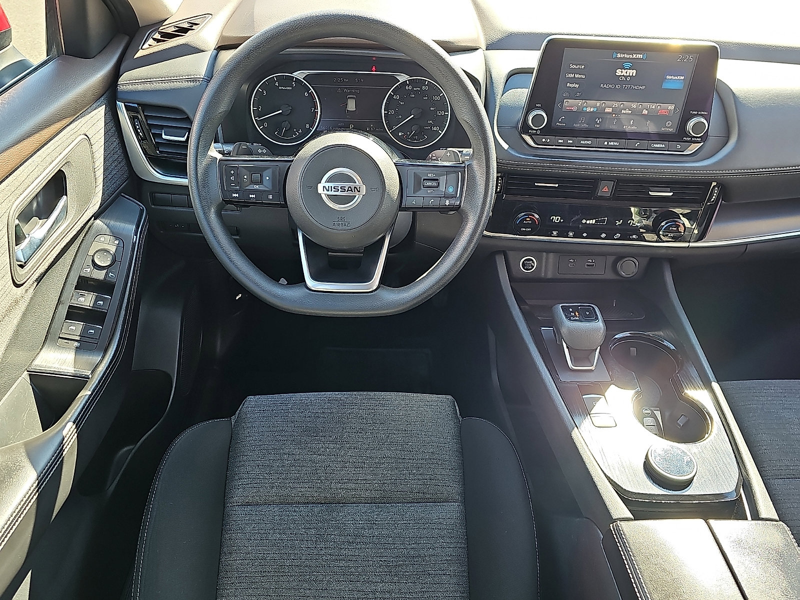 Used 2021 Nissan Rogue SV AWD/4WD image 13