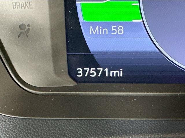 Used 2023 Chevrolet Bolt EUV Premier w/ Sun & Sound Package FWD image 16