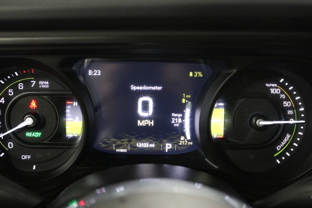 Used 2025 Jeep Wrangler Unlimited Sahara image 19