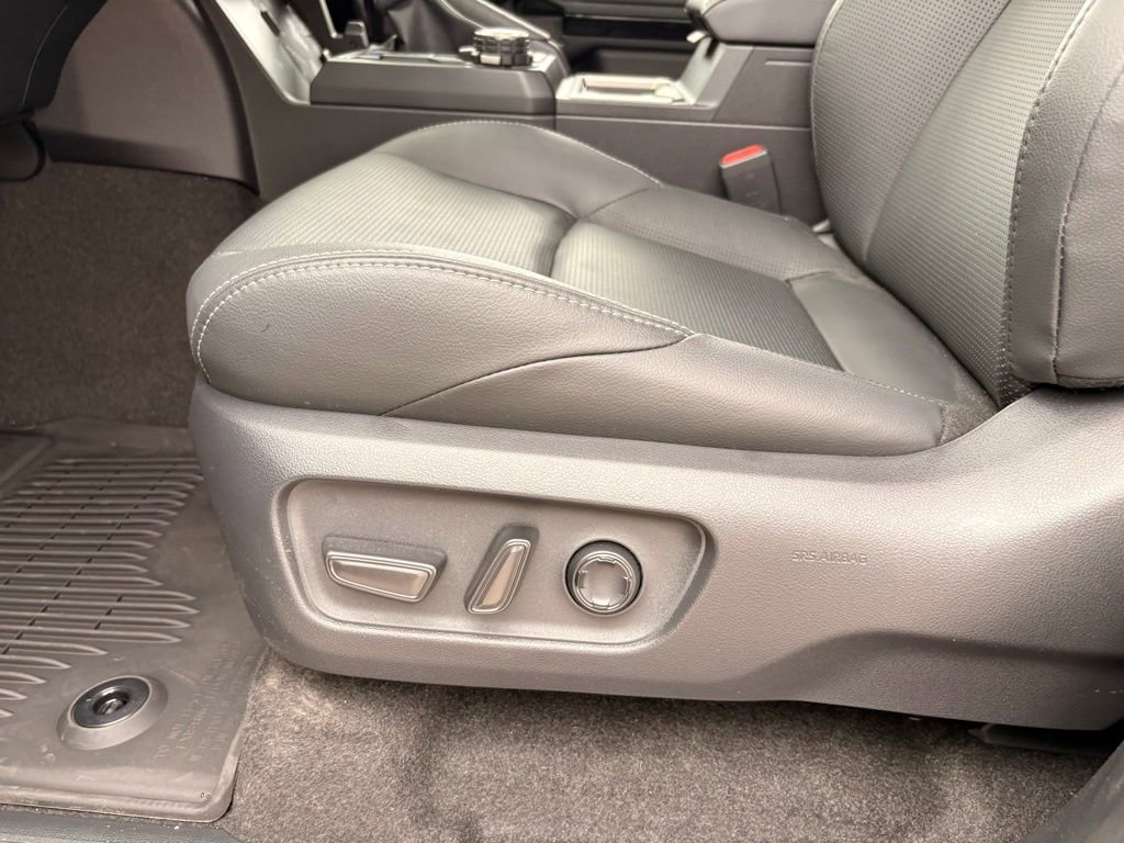 Used 2025 Toyota 4Runner Limited image 26