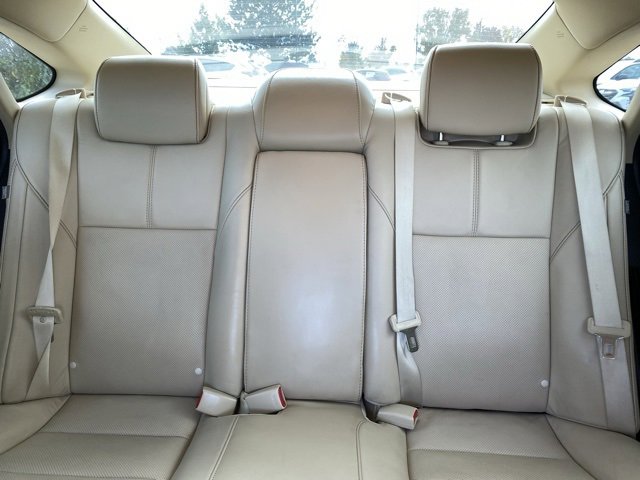 Used 2015 Toyota Avalon Limited image 11