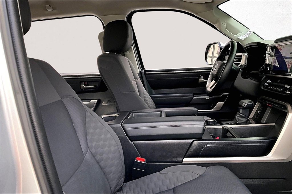 Used 2022 Toyota Tundra SR5 w/ TRD Off-Road Package image 31