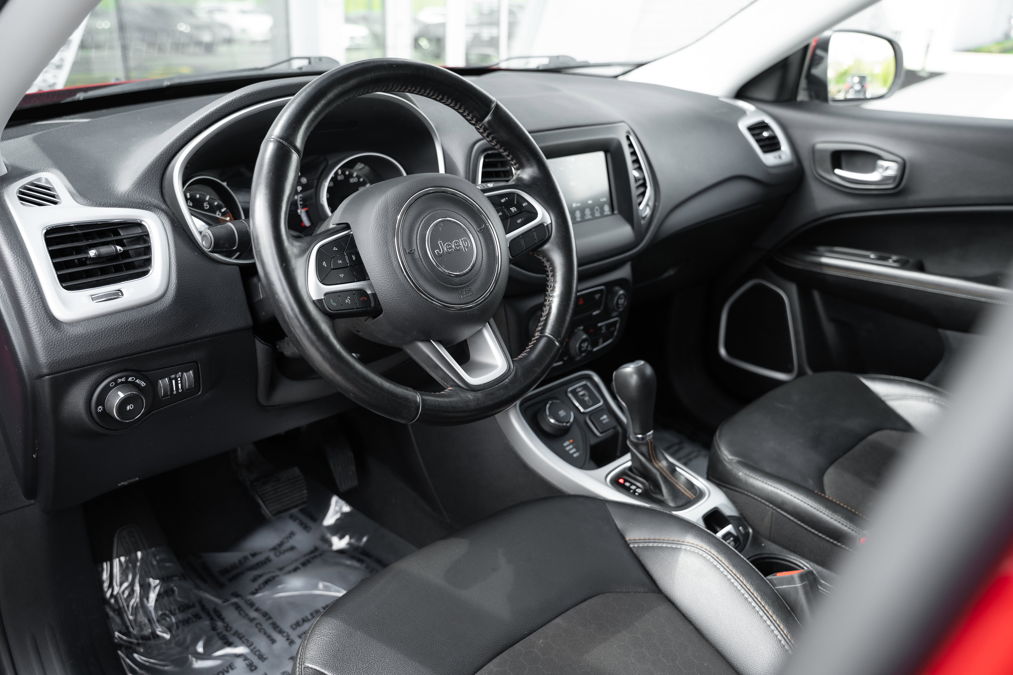 Used 2021 Jeep Compass Latitude w/ Convenience Group AWD/4WD image 10