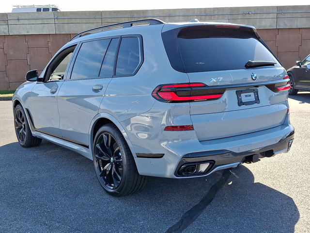 New 2026 BMW X7 xDrive40i w/ M Sport Package image 3
