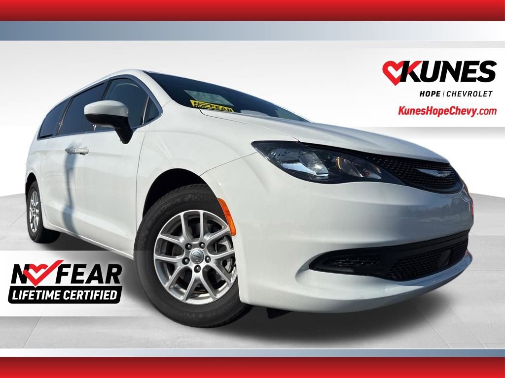 Used 2023 Chrysler Voyager LX