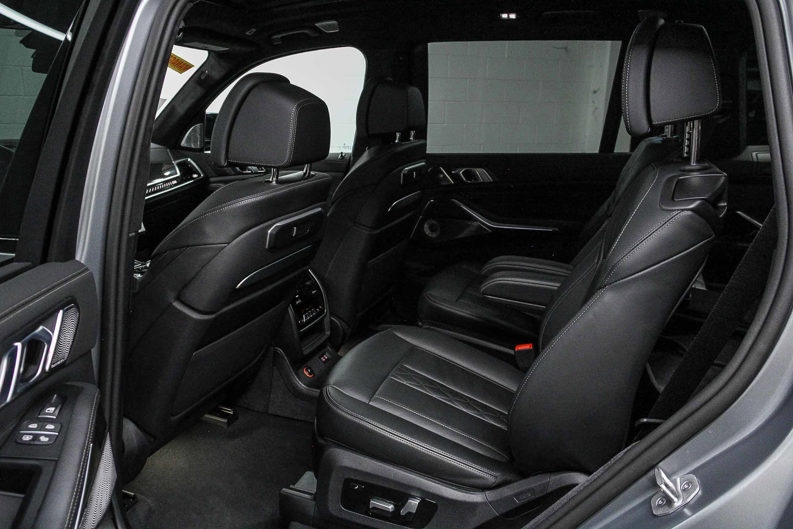 New 2026 BMW X7 M60i image 17