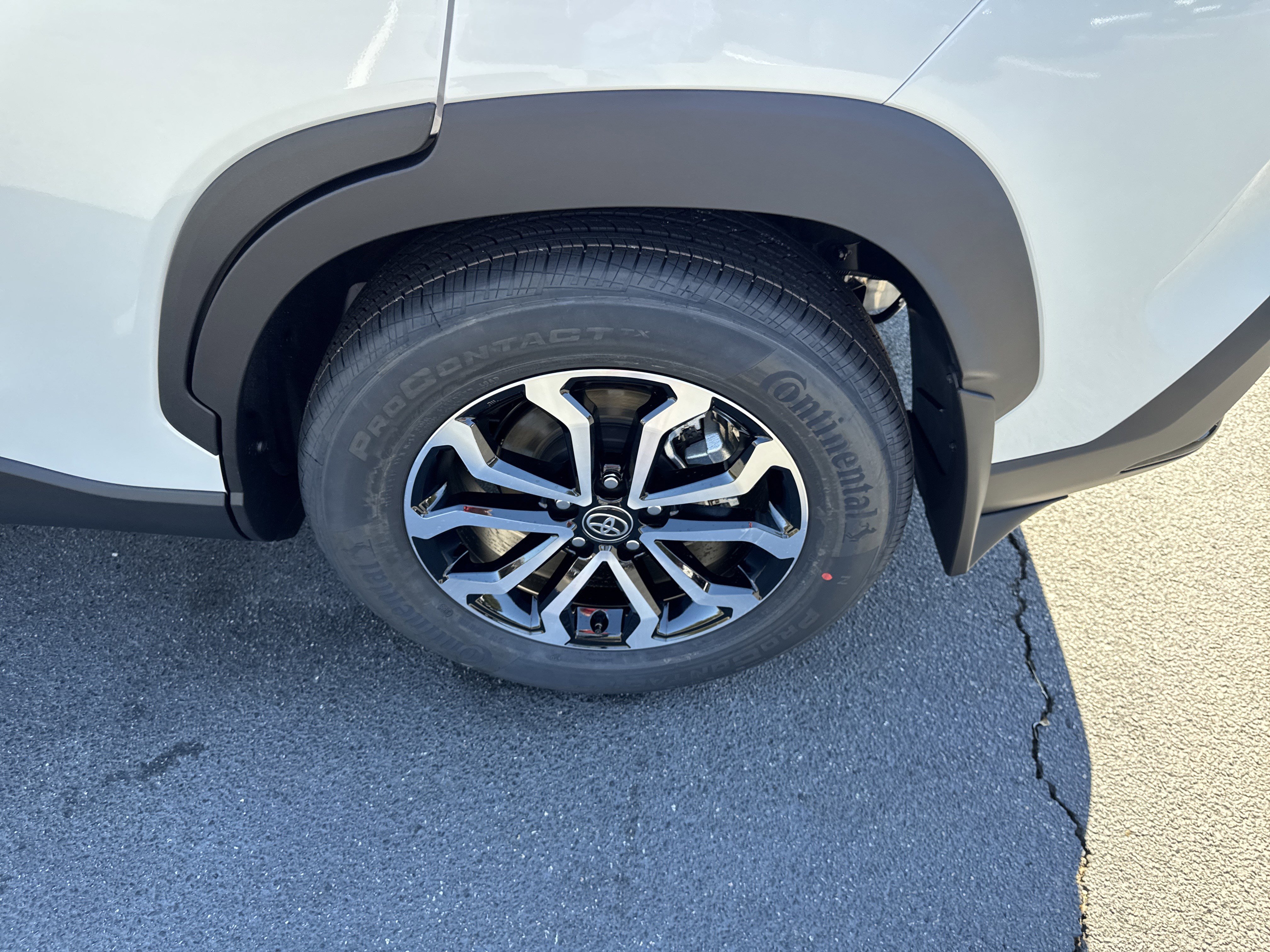 New 2026 Toyota Corolla Cross SE image 12